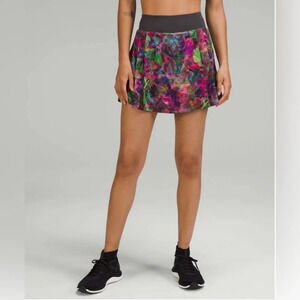 Lululemon Side-Pleat High-Rise Tennis Skirt Skort Size 4 Vivid Floral Tone/Gray